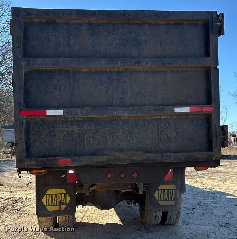 image for item OK9484 1999 GMC Kodiak C7500 grapple crane truck