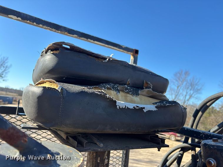 image for item OK9484 1999 GMC Kodiak C7500 grapple crane truck