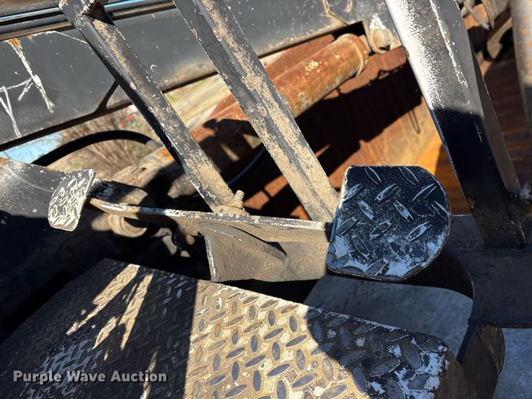 image for item OK9484 1999 GMC Kodiak C7500 grapple crane truck