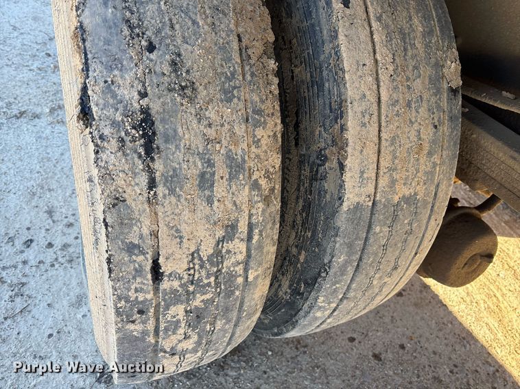 image for item OK9484 1999 GMC Kodiak C7500 grapple crane truck