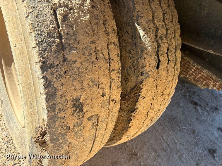 image for item OK9484 1999 GMC Kodiak C7500 grapple crane truck