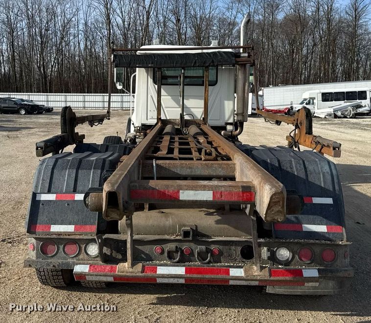 image for item YA0162 2006 Mack CV713 Granite roll-off container truck