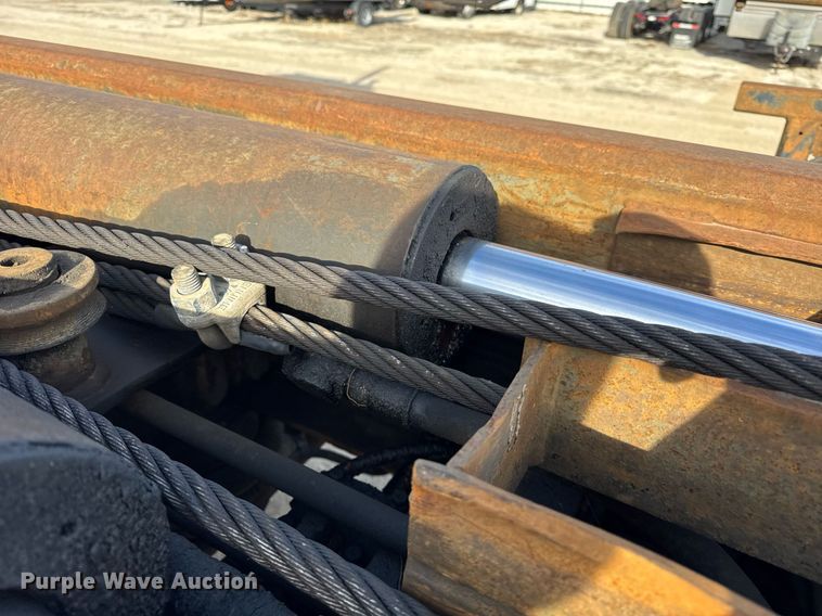 image for item YA0162 2006 Mack CV713 Granite roll-off container truck