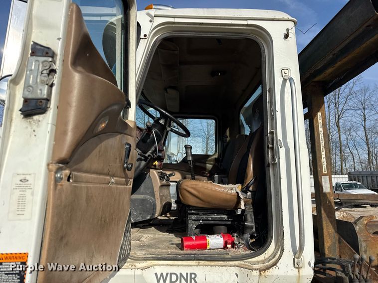 image for item YA0162 2006 Mack CV713 Granite roll-off container truck