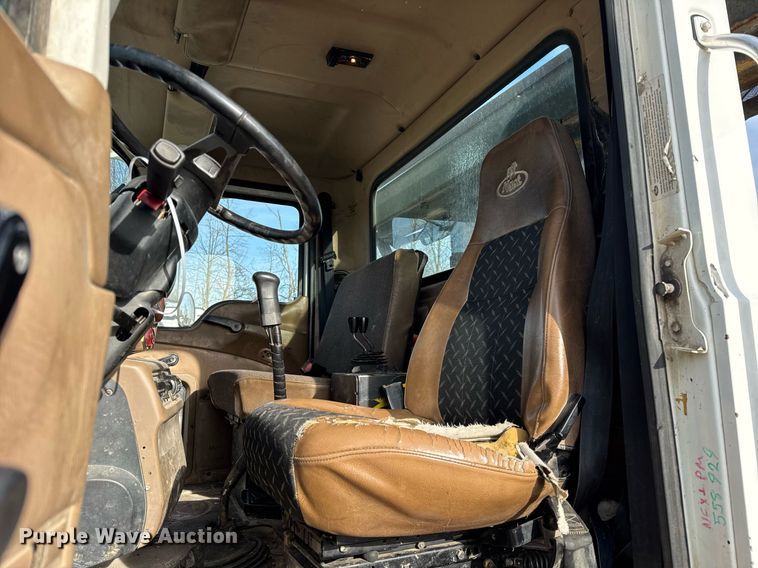 image for item YA0162 2006 Mack CV713 Granite roll-off container truck