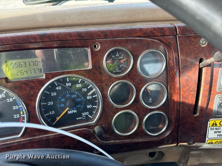 image for item YA0162 2006 Mack CV713 Granite roll-off container truck