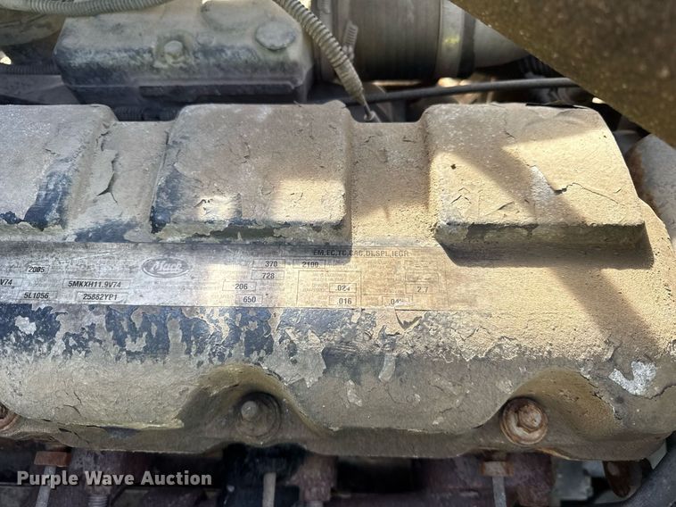 image for item YA0162 2006 Mack CV713 Granite roll-off container truck