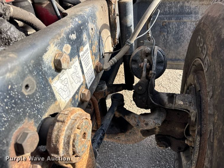 image for item YA0162 2006 Mack CV713 Granite roll-off container truck