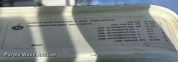 image for item YA0162 2006 Mack CV713 Granite roll-off container truck
