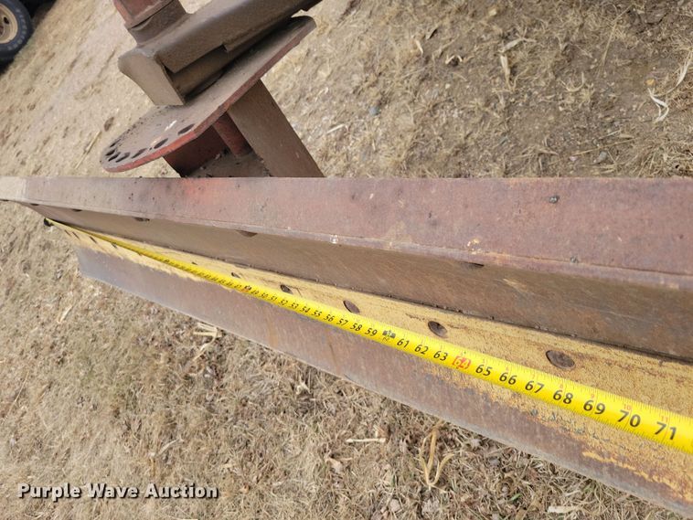 image for item DN3666 1991 Rosco RB-38 broom