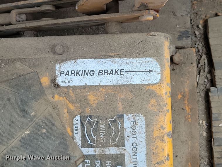 image for item DN3666 1991 Rosco RB-38 broom