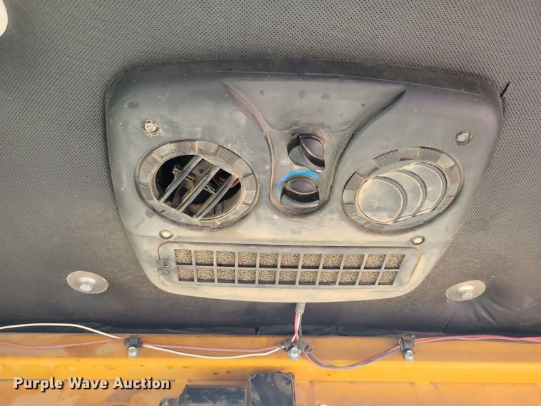 image for item DN3666 1991 Rosco RB-38 broom