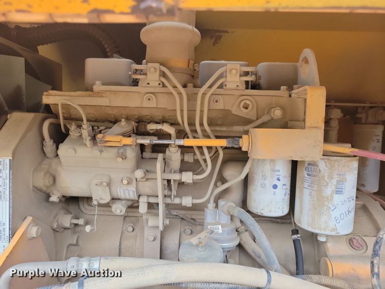 image for item DN3666 1991 Rosco RB-38 broom