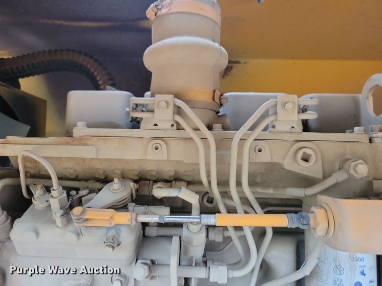 image for item DN3666 1991 Rosco RB-38 broom