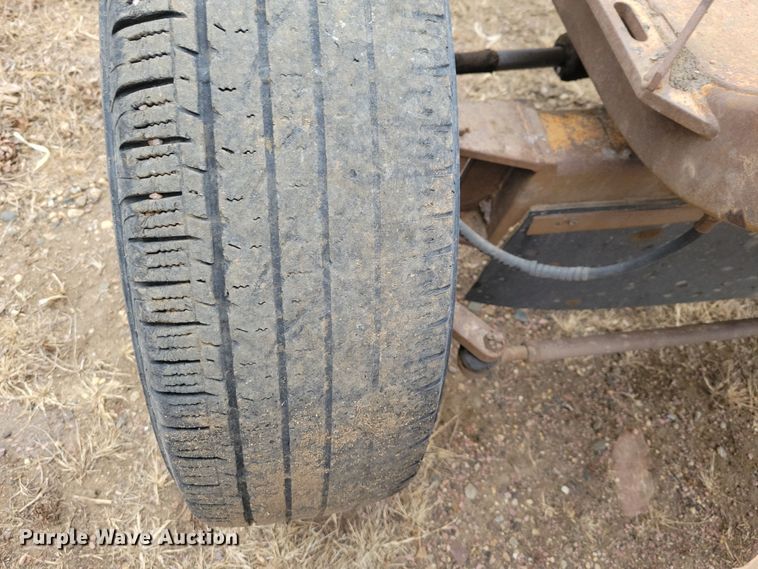 image for item DN3666 1991 Rosco RB-38 broom