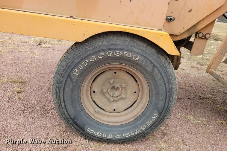 image for item DN3666 1991 Rosco RB-38 broom