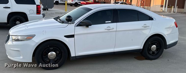 image for item DO0183 2013 Ford Taurus Police Interceptor 
