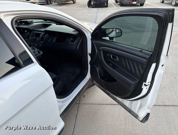 image for item DO0183 2013 Ford Taurus Police Interceptor 