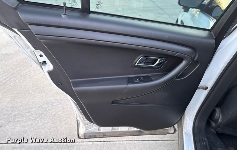 image for item DO0183 2013 Ford Taurus Police Interceptor 