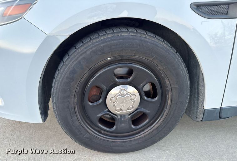 image for item DO0183 2013 Ford Taurus Police Interceptor 
