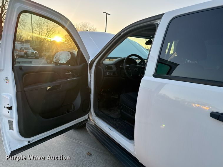 image for item DO0185 2012 Chevrolet Tahoe Police SUV