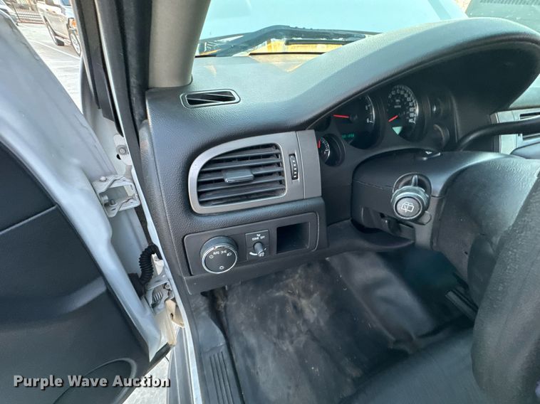 image for item DO0185 2012 Chevrolet Tahoe Police SUV