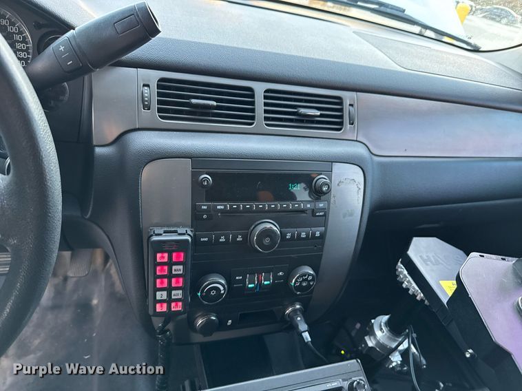 image for item DO0185 2012 Chevrolet Tahoe Police SUV