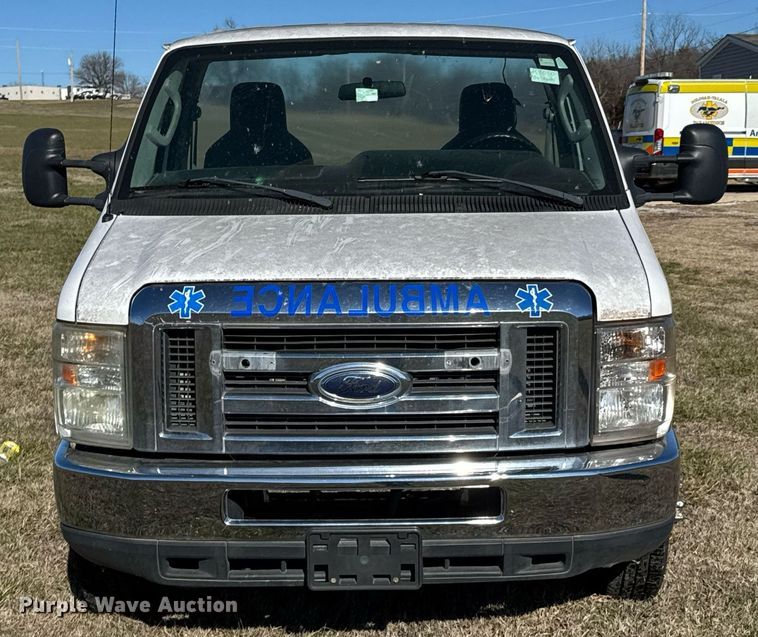 image for item DO0211 2009 Ford E450 van cab and chassis