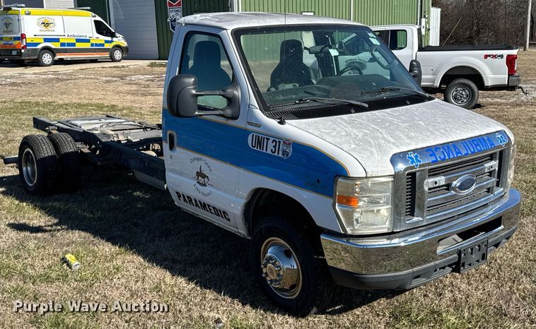 image for item DO0211 2009 Ford E450 van cab and chassis