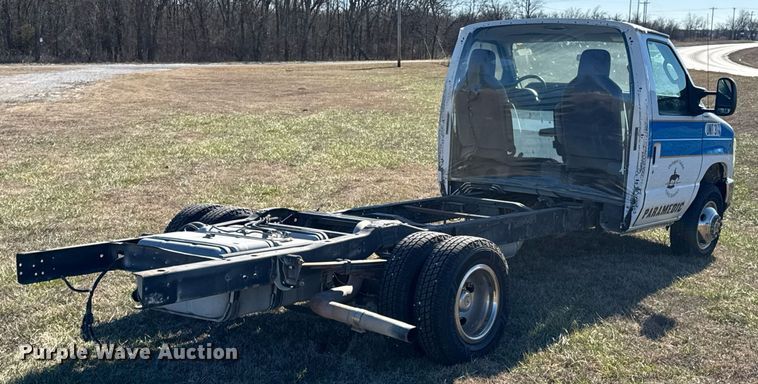 image for item DO0211 2009 Ford E450 van cab and chassis