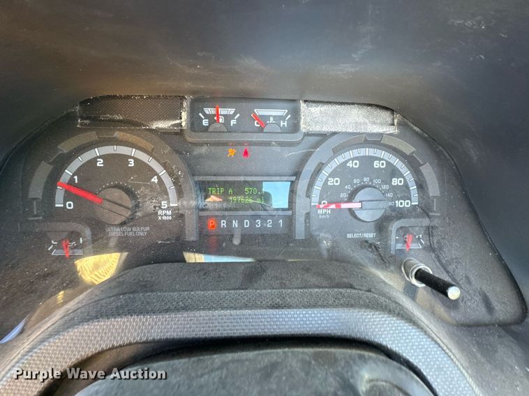 image for item DO0211 2009 Ford E450 van cab and chassis