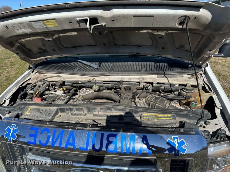 image for item DO0211 2009 Ford E450 van cab and chassis