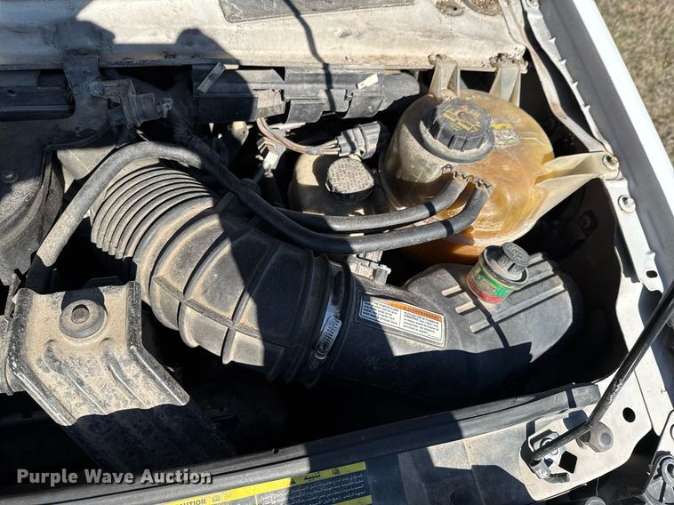 image for item DO0211 2009 Ford E450 van cab and chassis