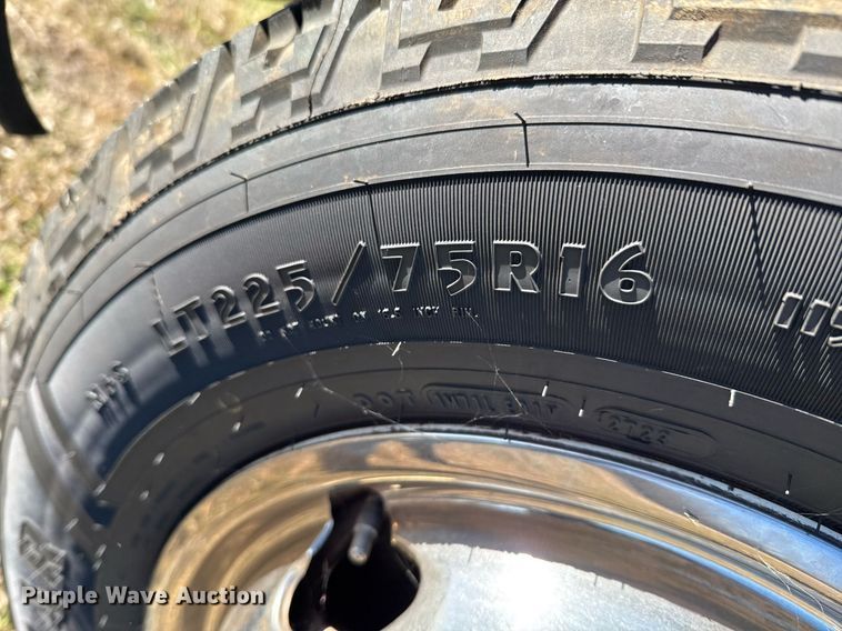 image for item DO0211 2009 Ford E450 van cab and chassis