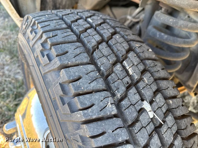 image for item DO0211 2009 Ford E450 van cab and chassis