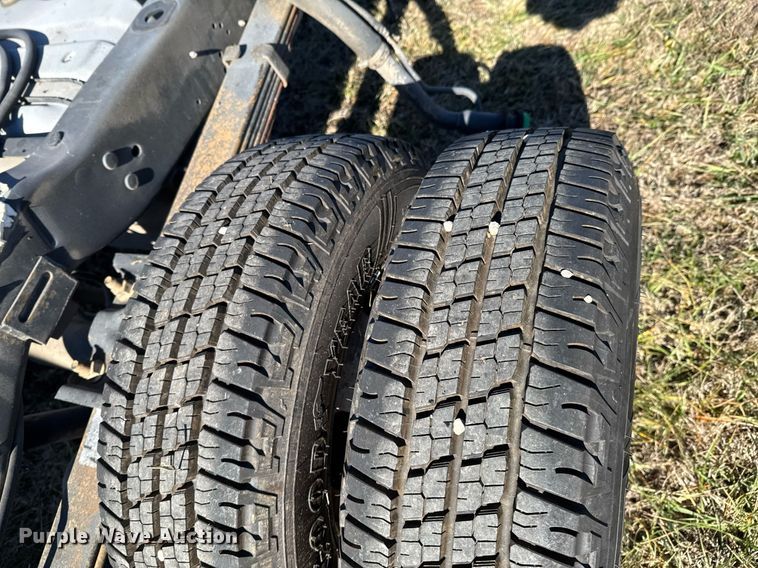 image for item DO0211 2009 Ford E450 van cab and chassis