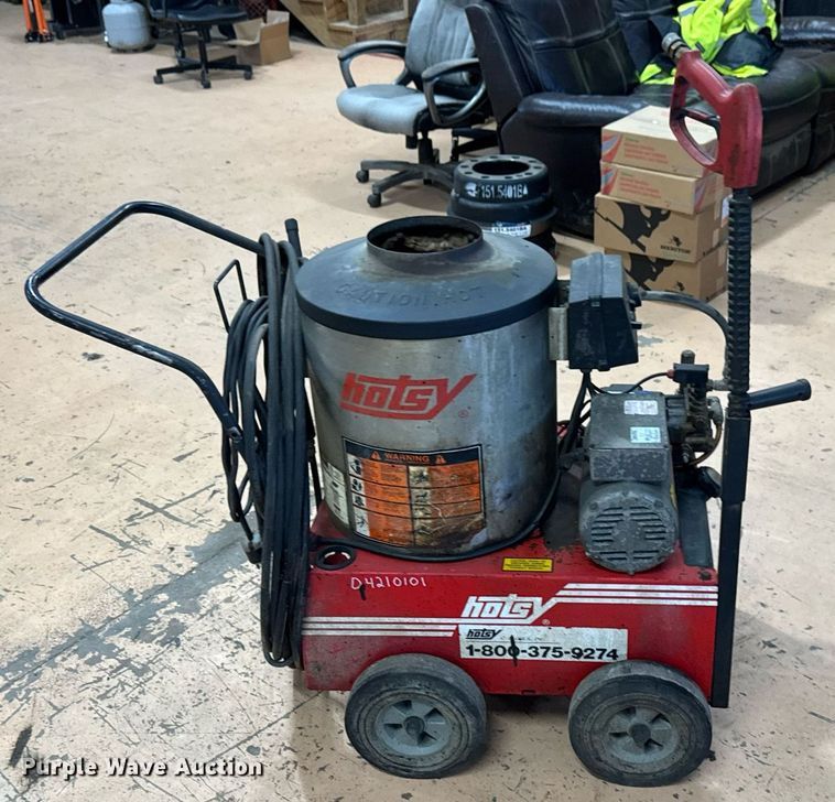 image for item DO0218 Hotsy 560SS pressure washer