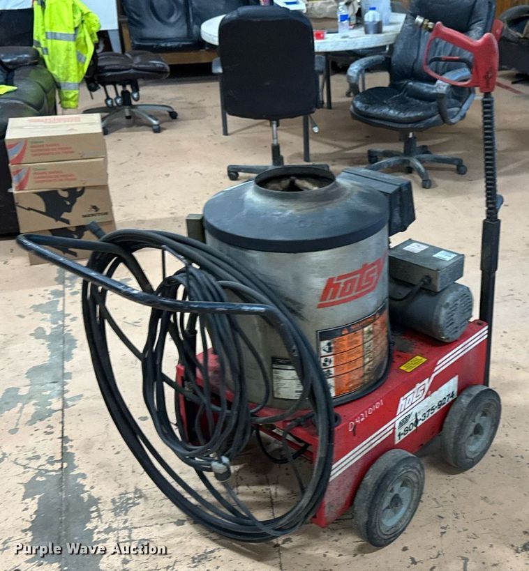 image for item DO0218 Hotsy 560SS pressure washer