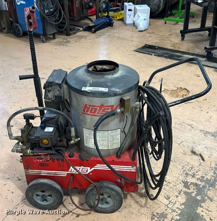 image for item DO0218 Hotsy 560SS pressure washer