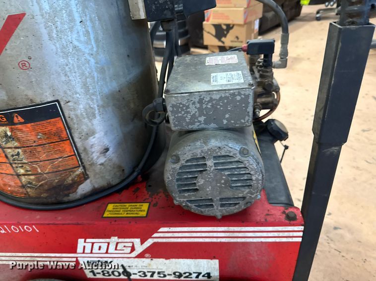 image for item DO0218 Hotsy 560SS pressure washer