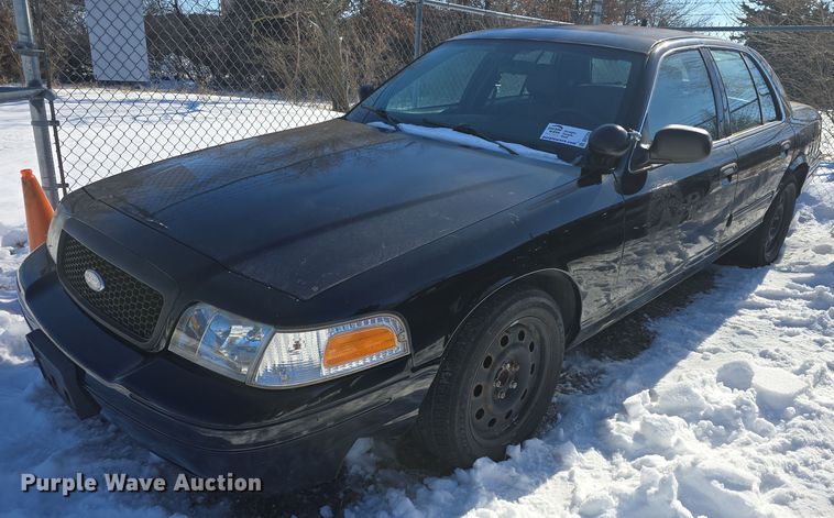 image for item DO7724 2009 Ford Crown Victoria Police Interceptor 