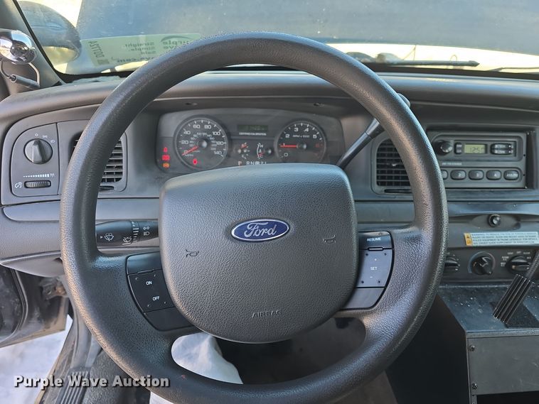 image for item DO7724 2009 Ford Crown Victoria Police Interceptor 