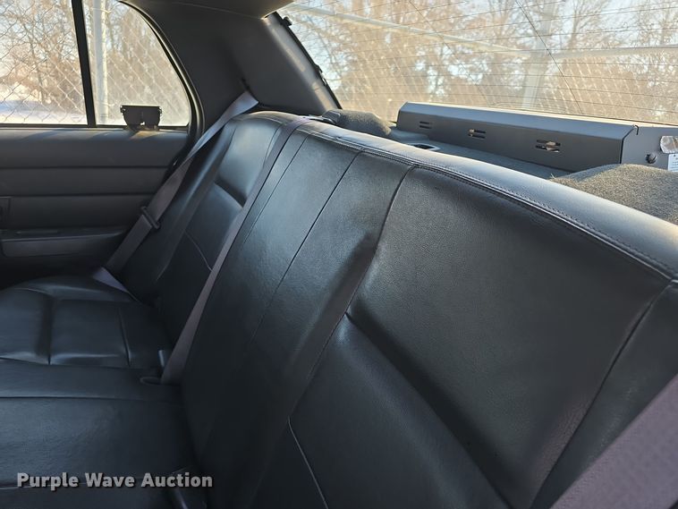 image for item DO7724 2009 Ford Crown Victoria Police Interceptor 