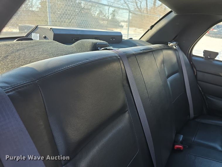 image for item DO7724 2009 Ford Crown Victoria Police Interceptor 