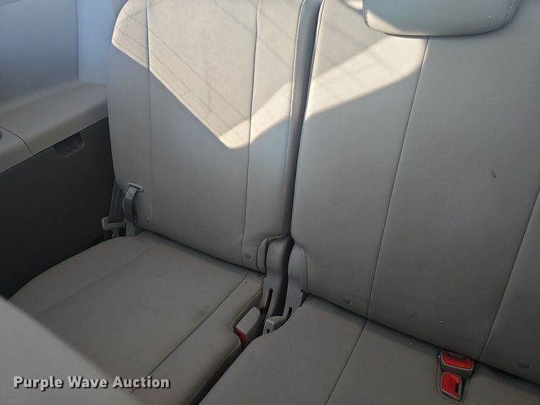 image for item DO7733 2018 Toyota Sienna XLE van