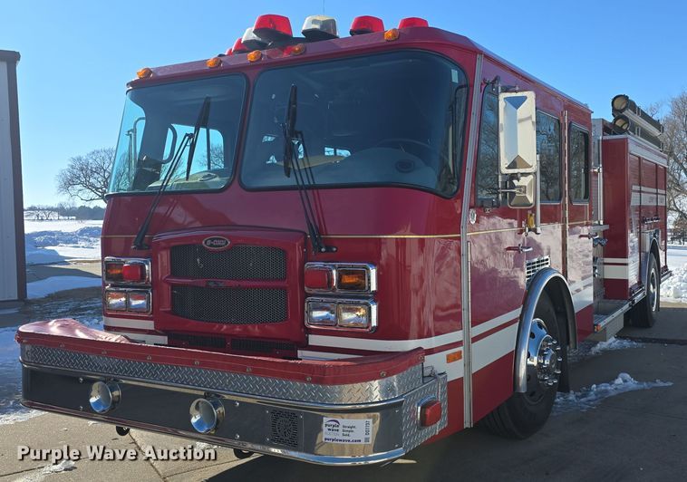 image for item DO7737 2002 Emergency One pumper fire truck