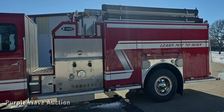 image for item DO7737 2002 Emergency One pumper fire truck