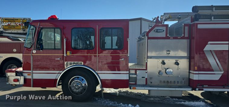 image for item DO7737 2002 Emergency One pumper fire truck