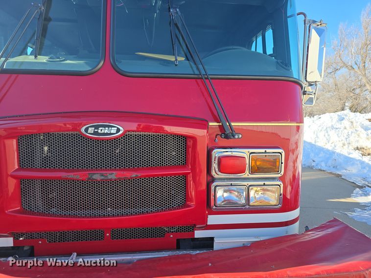 image for item DO7737 2002 Emergency One pumper fire truck