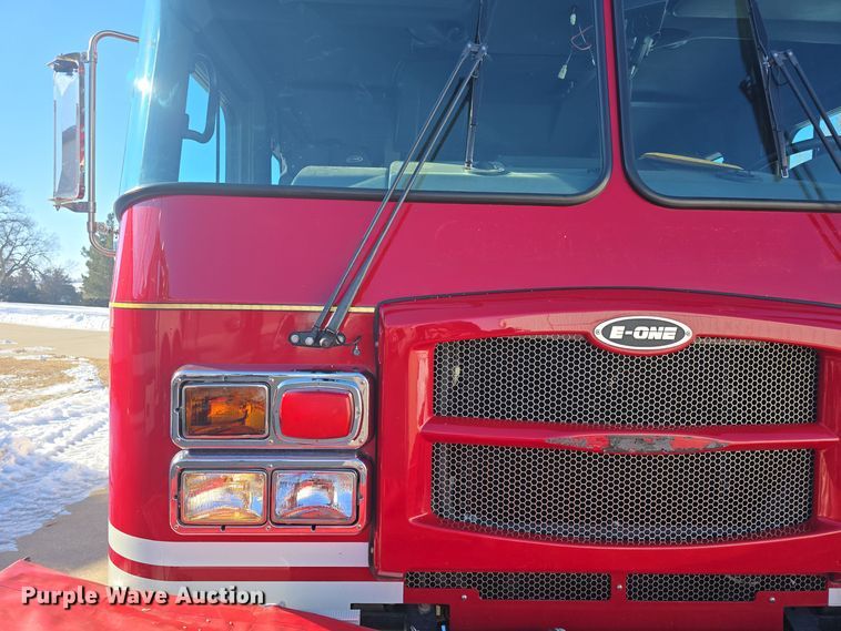 image for item DO7737 2002 Emergency One pumper fire truck